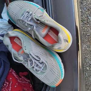 Hoka Clifton 6.5 D. Women's